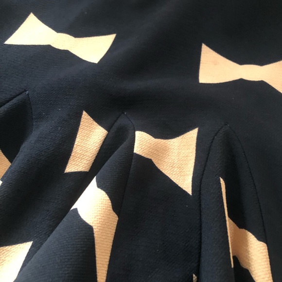 Eva Franco - Anthropologie Bow tie trumpet skirt - Picture 3 of 4